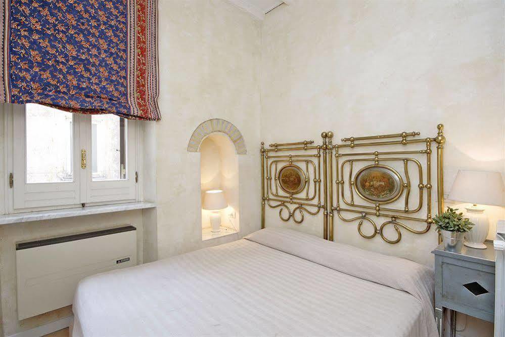 Gambero Apartments Рим Екстериор снимка